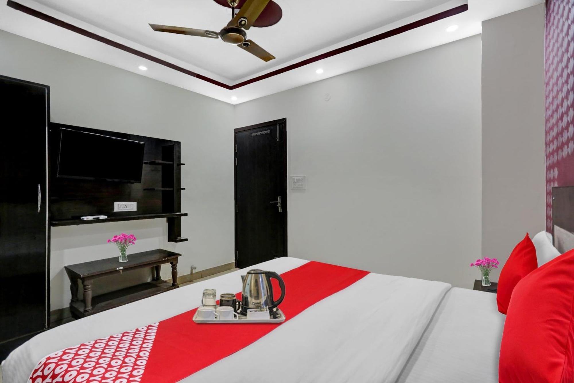 Hotel O Hotel Blue Orchid New Delhi Exterior photo