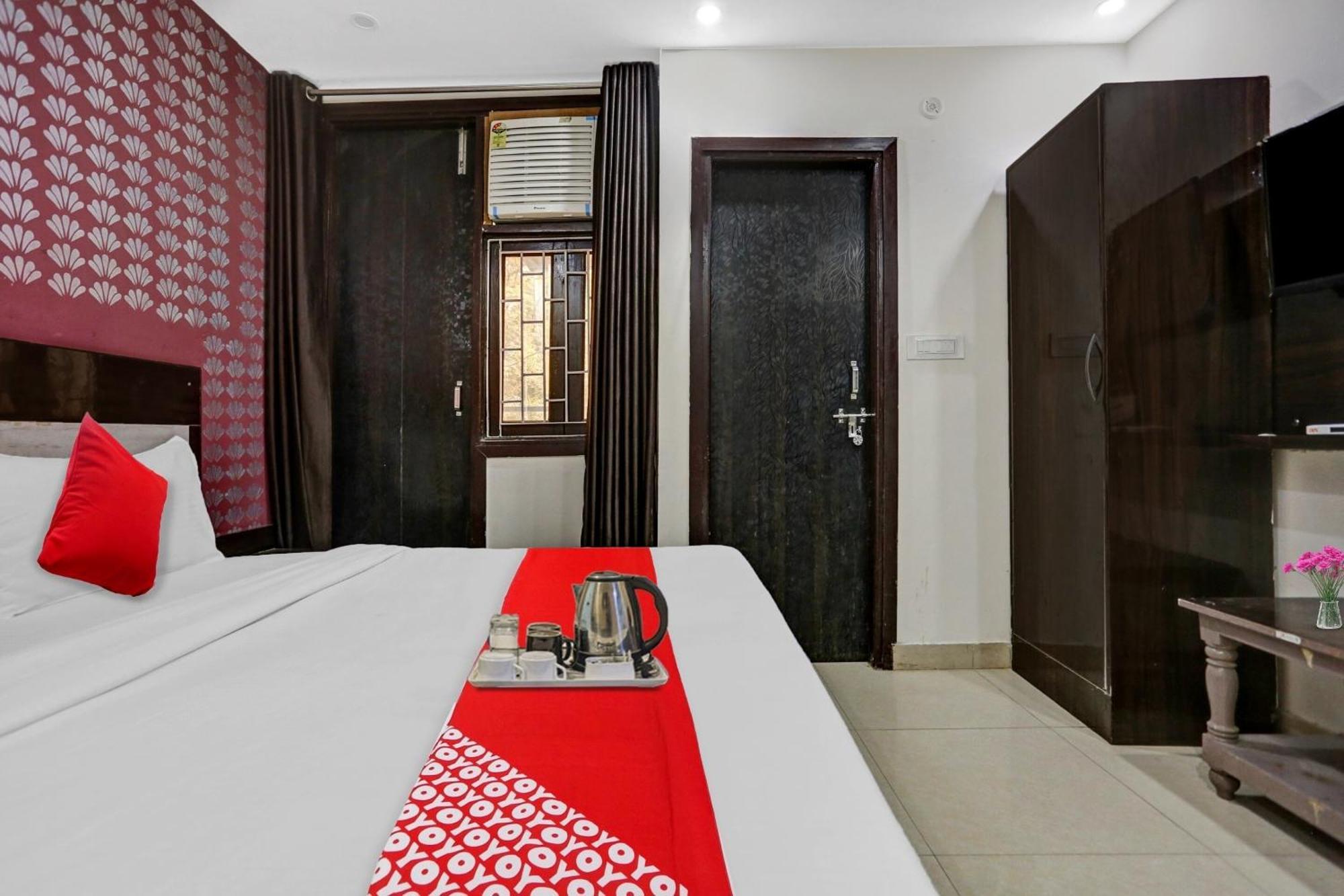Hotel O Hotel Blue Orchid New Delhi Exterior photo